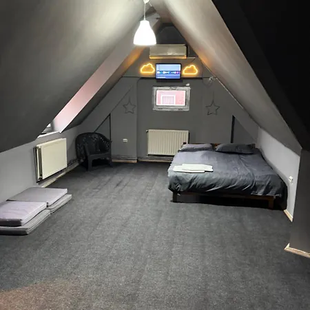 Cheap Oldtown Hostel
