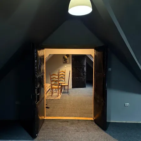 Hostel Cheap Oldtown *
